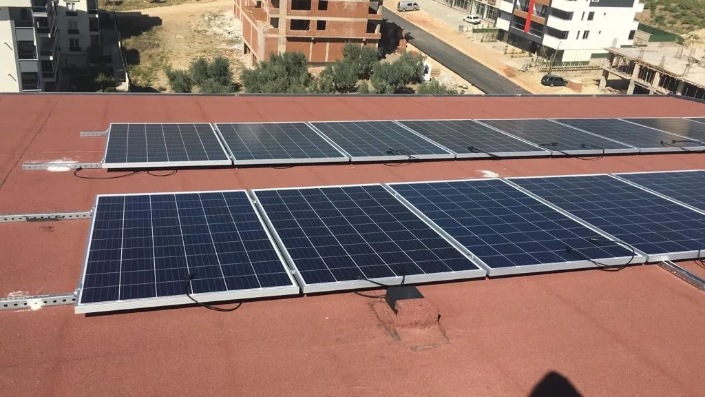 Ticari çatı güneş enerji sistemi